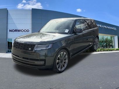 New 2026 Land Rover Range Rover Long Wheelbase SE