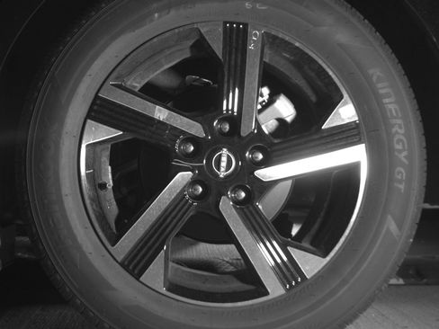 Used 2025 Nissan Sentra SV FWD image 14