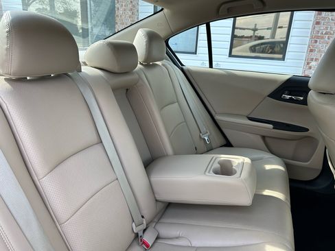 Used 2014 Honda Accord LX image 29