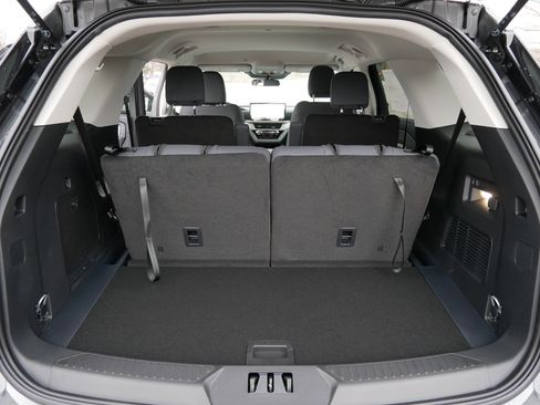 New 2026 Ford Explorer Active image 7