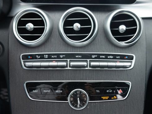 Used 2019 Mercedes-Benz C 300 Sedan image 36