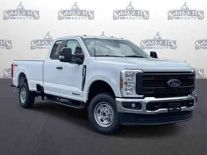 New 2026 Ford F250 XL w/ XL Chrome Package