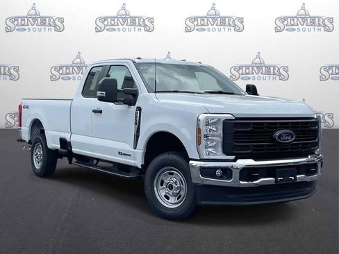 New 2026 Ford F250 XL w/ XL Chrome Package AWD/4WD image 1