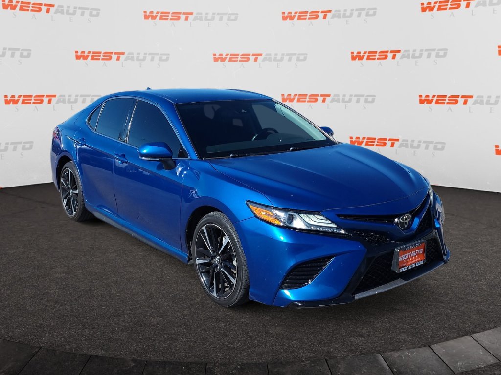 Used 2019 Toyota Camry XSE FWD image 7