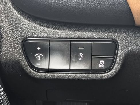 Certified 2024 Kia Seltos EX FWD image 30