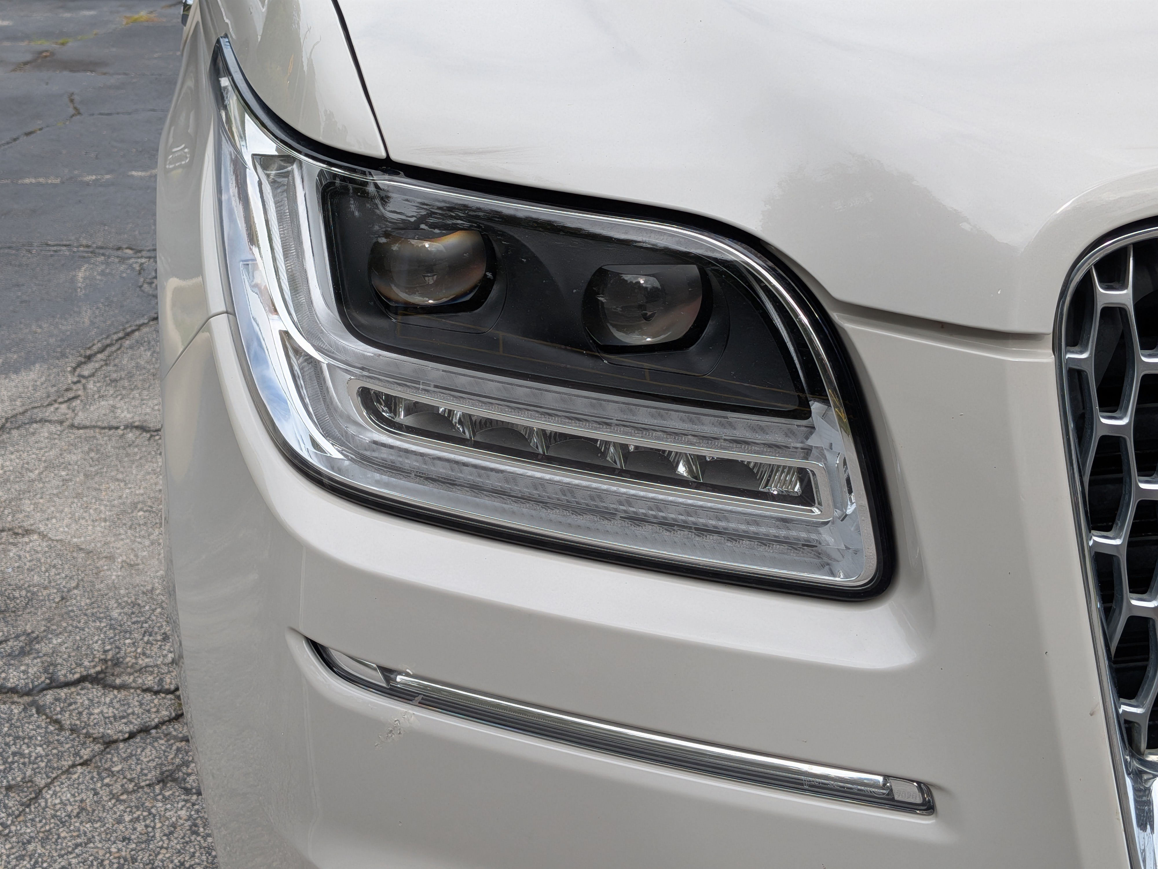 Used 2019 Lincoln Navigator Reserve AWD/4WD image 10