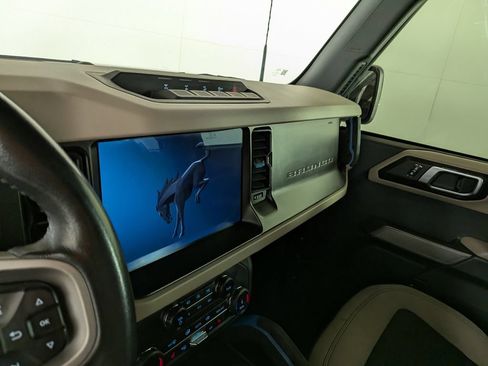 Used 2022 Ford Bronco Wildtrak AWD/4WD image 27