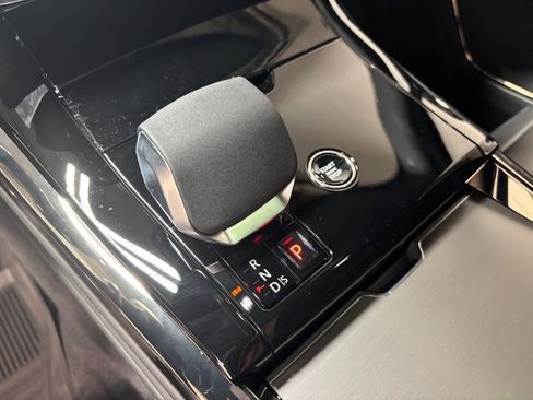 New 2025 Land Rover Range Rover Sport Dynamic SE image 15