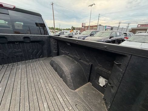 Used 2024 GMC Sierra 1500 Denali w/ Technology Package AWD/4WD image 6