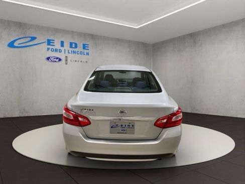 Used 2017 Nissan Altima 2.5 S w/ Power Driver Seat Package image 9