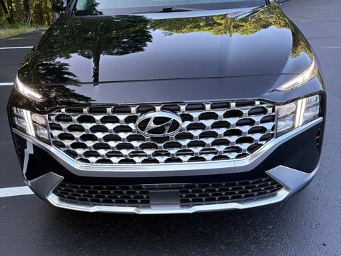 Used 2023 Hyundai Santa Fe SEL w/ Premium Package FWD image 6