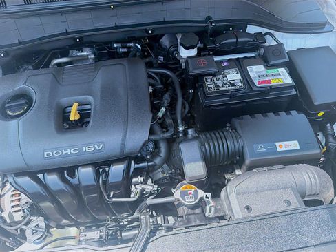 Used 2021 Hyundai Kona SE w/ Cargo Package FWD image 33