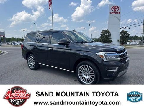 Used 2023 Ford Expedition Limited RWD image 1