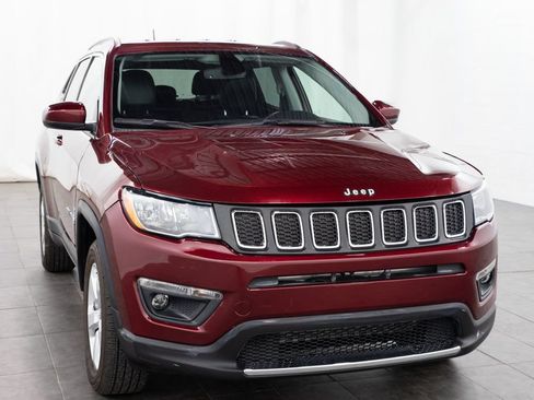 Used 2021 Jeep Compass Latitude w/ Convenience Group AWD/4WD image 1