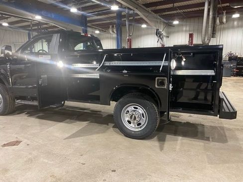 New 2026 Ford F350 XL w/ XL Chrome Package AWD/4WD image 9