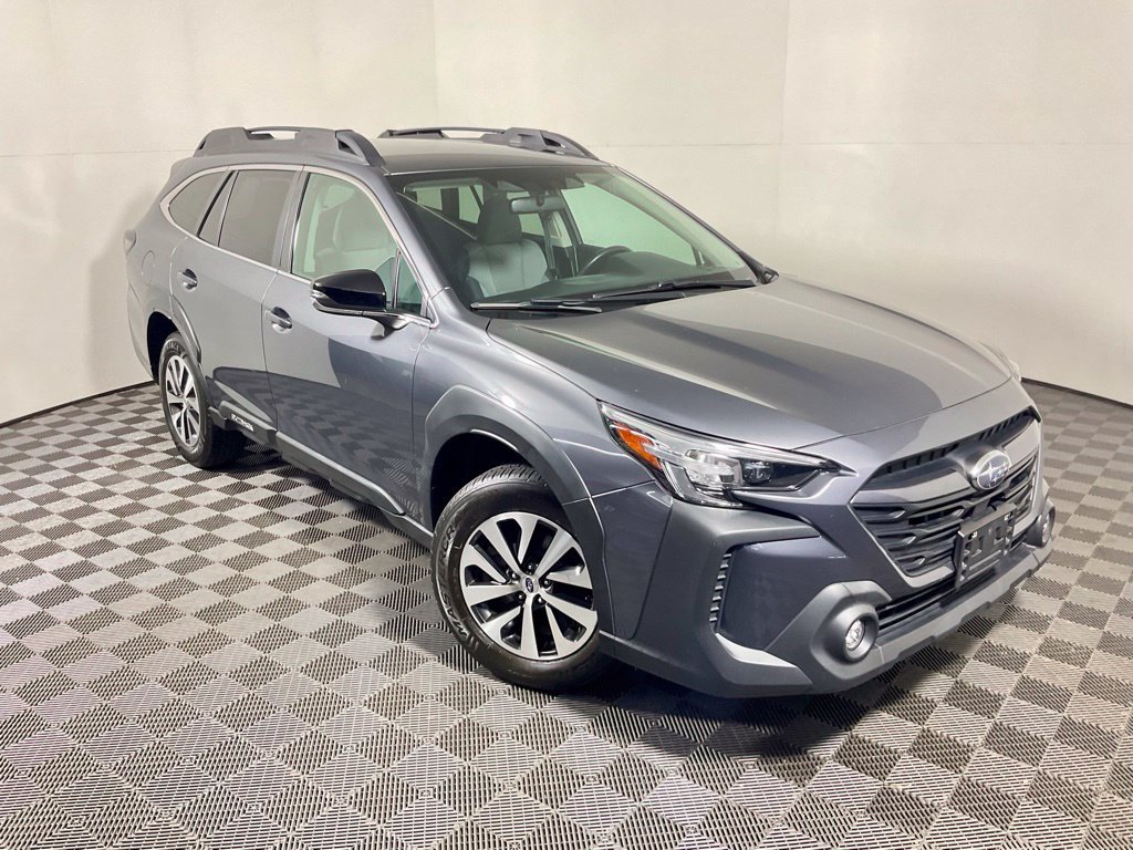 Used 2023 Subaru Outback Premium AWD/4WD image 5