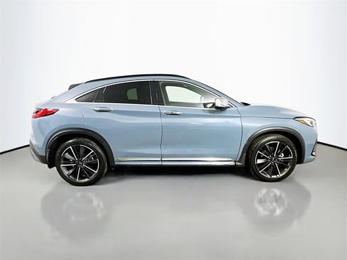 Used 2023 INFINITI QX55 Essential w/ Accent Package image 7