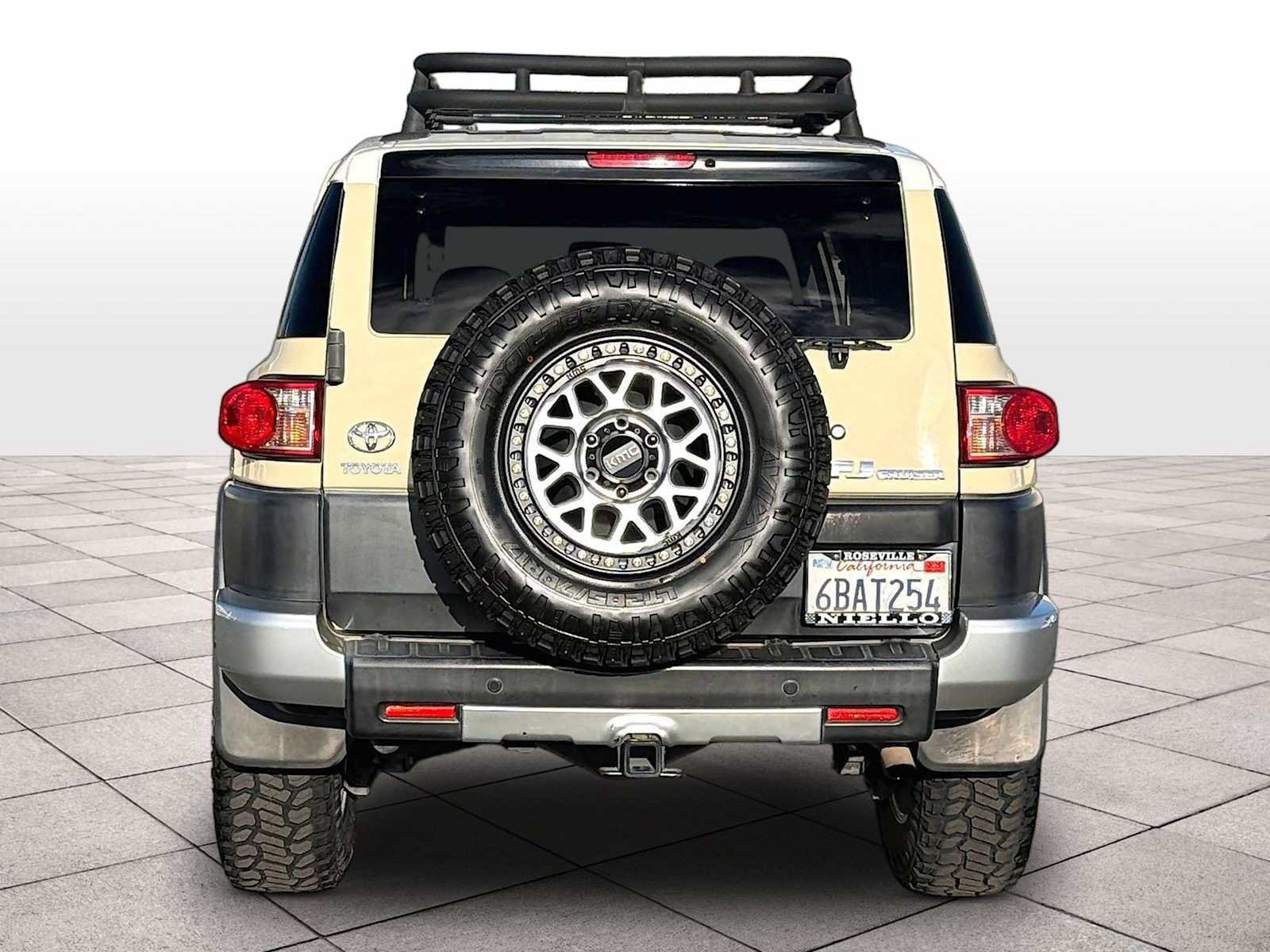 Used 2008 Toyota FJ Cruiser 4WD w/ Upgrade Pkg 2 image 7