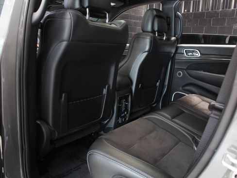 Used 2020 Jeep Grand Cherokee SRT AWD/4WD image 48