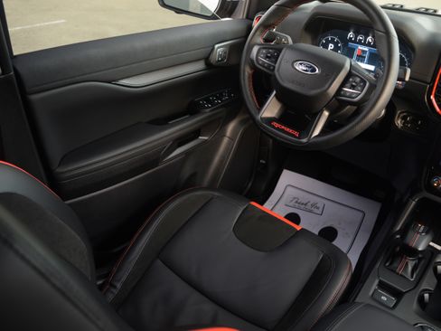 Used 2025 Ford Ranger Raptor image 2