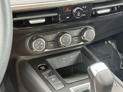 New 2026 Nissan Kicks S image 19