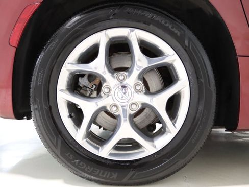 Used 2018 Chrysler Pacifica Limited FWD image 73