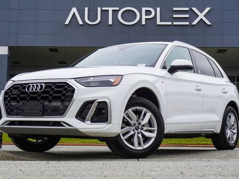 Used 2023 Audi Q5 2.0T Premium w/ Convenience Package AWD/4WD image 1