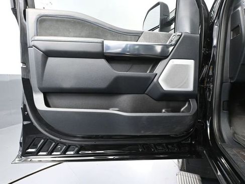 Used 2025 Ford F250 Platinum image 19