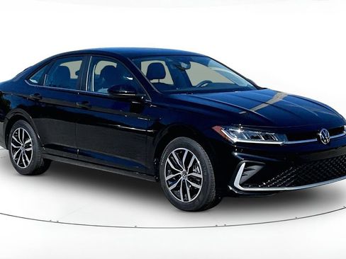 New 2026 Volkswagen Jetta SE FWD image 1