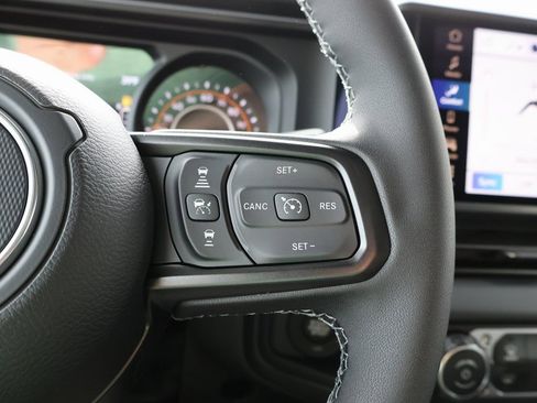 New 2026 Jeep Gladiator Sport AWD/4WD image 27