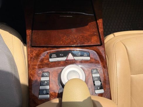 Used 2010 Mercedes-Benz S 550 4MATIC image 19
