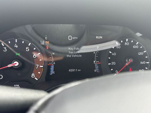 Used 2025 Jeep Compass Trailhawk AWD/4WD image 40