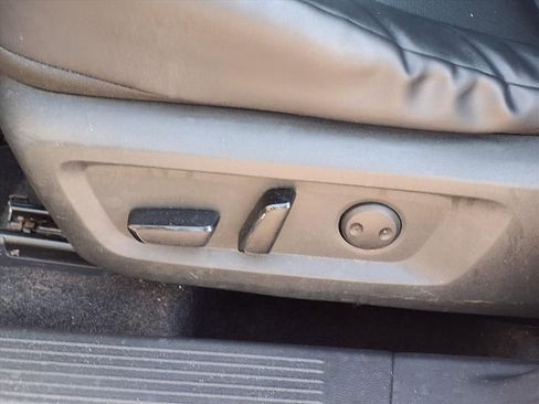 Used 2021 Nissan Rogue SV w/ Premium Package image 29