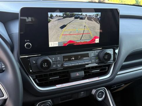 Used 2026 Toyota Grand Highlander FWD image 21
