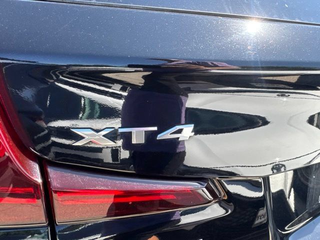 Used 2019 Cadillac XT4 Premium Luxury FWD image 8