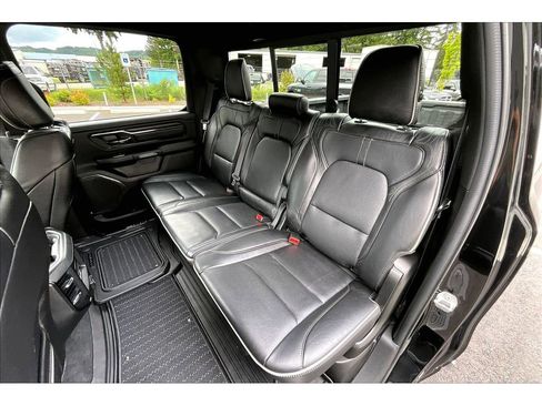 Used 2022 RAM 1500 Limited w/ Body-Colour Bumper Group AWD/4WD image 25