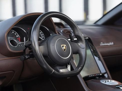 Used 2013 Lamborghini Gallardo LP 550-2 RWD image 12