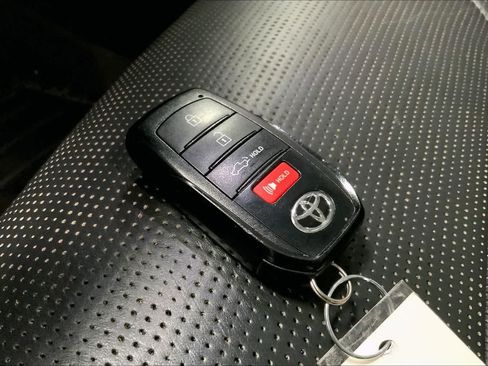 Used 2023 Toyota Tundra Capstone AWD/4WD image 17