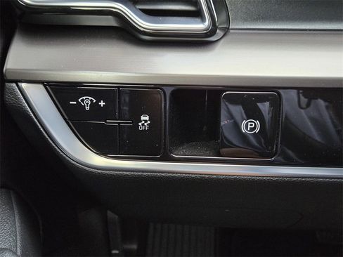 Used 2023 Kia Sportage EX image 24