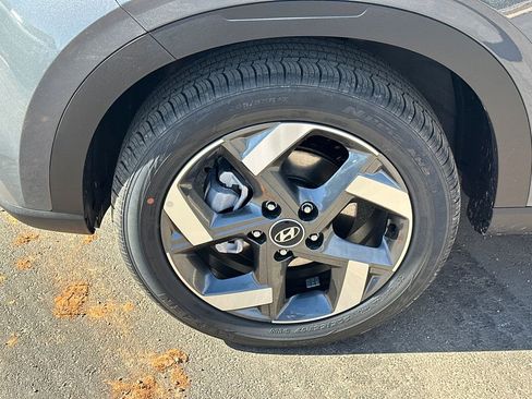 New 2026 Hyundai Venue SEL FWD image 12