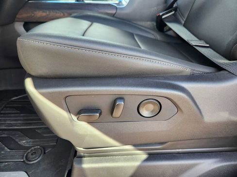 New 2026 GMC Sierra 1500 SLT w/ SLT Premium Package image 9