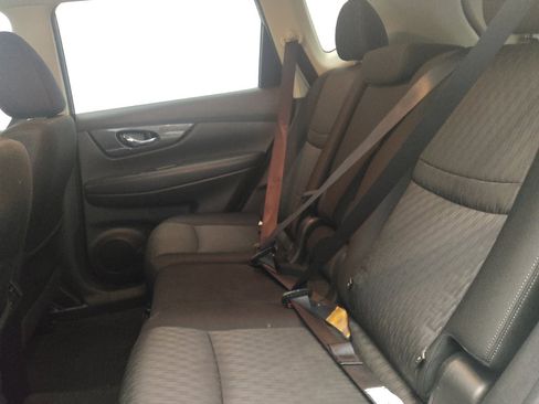Used 2020 Nissan Rogue SV AWD/4WD image 18