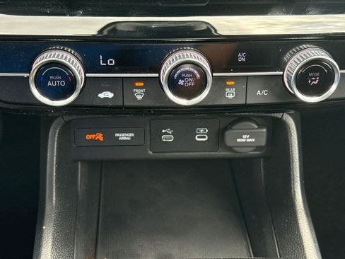Certified 2025 Honda Civic LX image 28