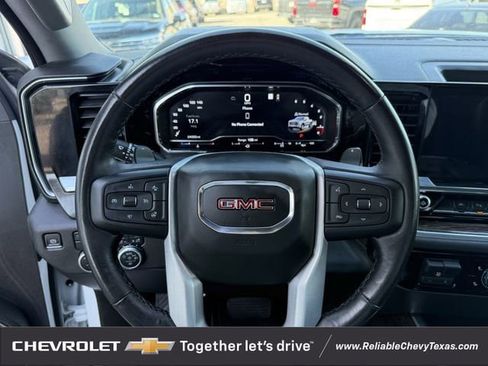 Used 2022 GMC Sierra 1500 Elevation w/ Elevation Premium Package AWD/4WD image 14
