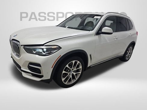 Used 2022 BMW X5 xDrive40i w/ Premium Package AWD/4WD image 12