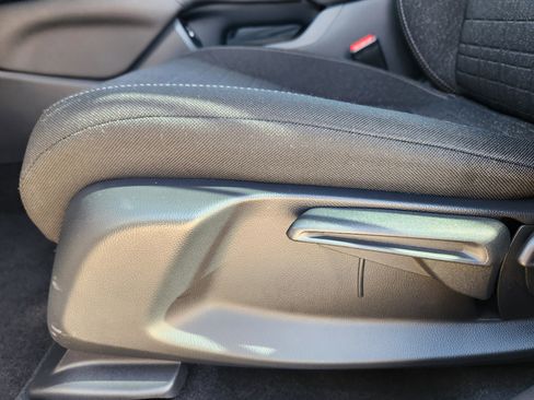 Certified 2023 Honda HR-V LX image 24