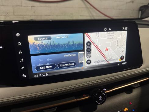 Used 2023 Nissan Ariya FWD image 18