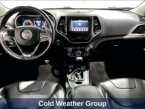 Used 2019 Jeep Cherokee Latitude Plus w/ Cold Weather Group AWD/4WD image 10