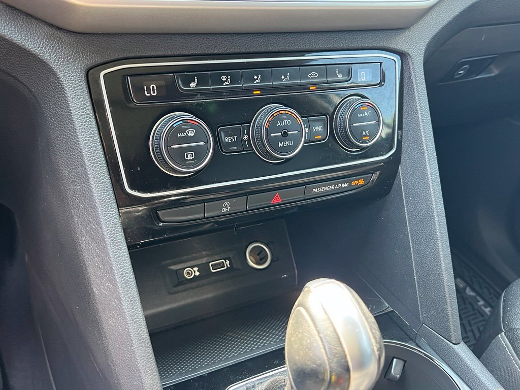 Used 2018 Volkswagen Atlas SEL AWD/4WD image 23
