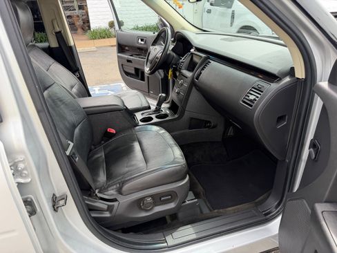 Used 2014 Ford Flex SEL w/ Equipment Group 202A FWD image 19